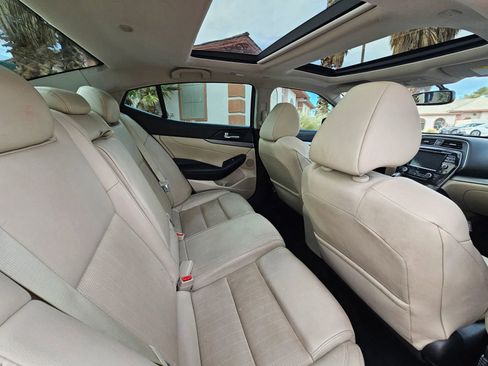 Used 2017 Nissan Maxima 3.5 SL FWD image 16