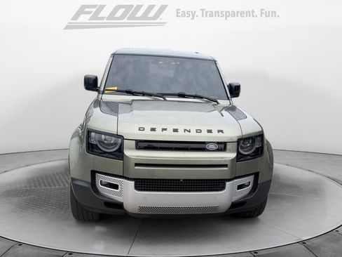 Used 2023 Land Rover Defender 110 SE AWD/4WD image 3