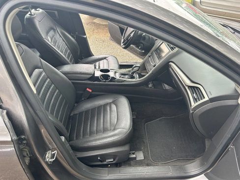 Used 2013 Ford Fusion SE image 16
