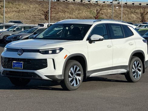 New 2025 Volkswagen Tiguan S image 7