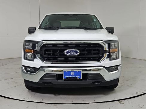 Used 2023 Ford F150 XLT w/ Trailer Tow Package image 9
