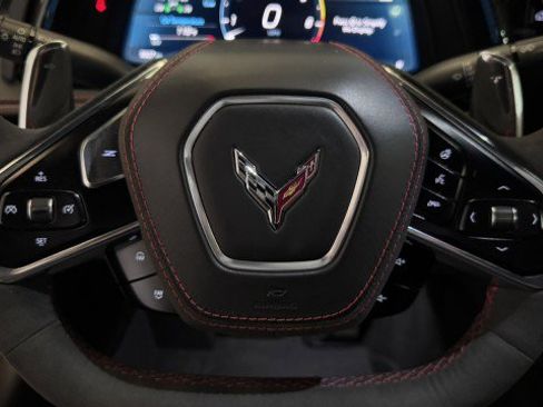 Used 2023 Chevrolet Corvette Stingray Premium Cpe w/ Z51 Performance Package image 9