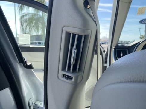 Used 2019 Volvo XC60 T5 Momentum w/ Premium Package image 20