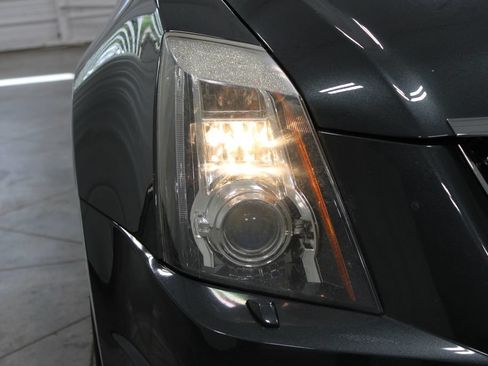 Used 2015 Cadillac CTS V RWD image 12