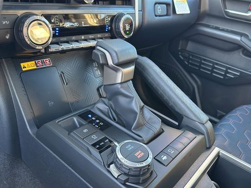 New 2026 Toyota 4Runner 4WD image 25