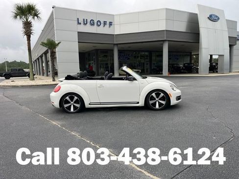 Used 2013 Volkswagen Beetle 2.0T FWD image 2
