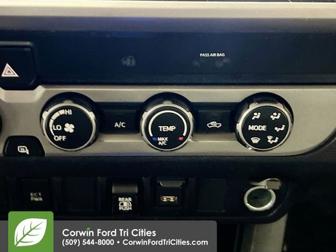 Used 2020 Toyota Tacoma SR5 image 9