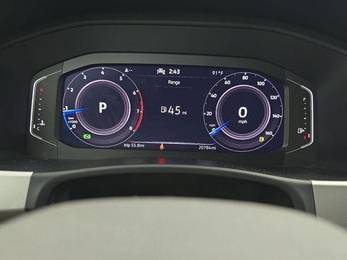 Used 2023 Volkswagen Atlas SE w/ Panoramic Sunroof Package FWD image 16
