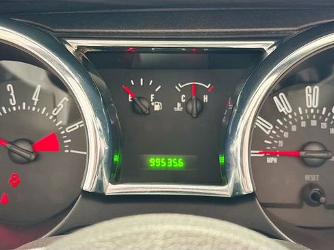 Used 2005 Ford Mustang V6 image 10