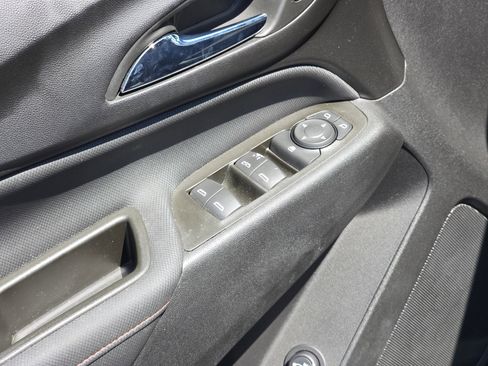 Used 2023 Chevrolet Equinox RS FWD image 27