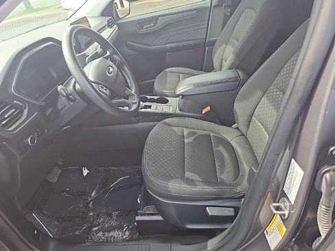 Used 2025 Ford Escape Active AWD/4WD image 13