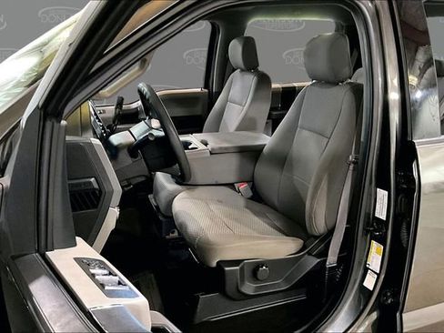 Used 2019 Ford F150 XLT AWD/4WD image 14