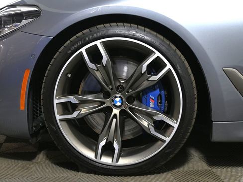 Used 2018 BMW M550i xDrive image 12