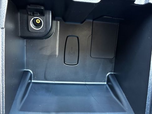 Used 2025 Ford Ranger XLT AWD/4WD image 23