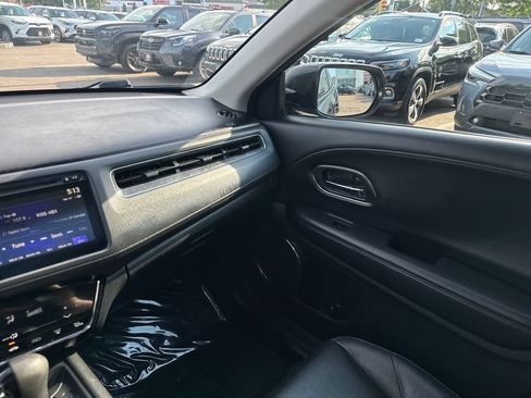 Used 2017 Honda HR-V EX-L image 27