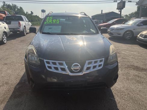 Used 2015 Nissan Rogue S w/ Convenience Package AWD/4WD image 4
