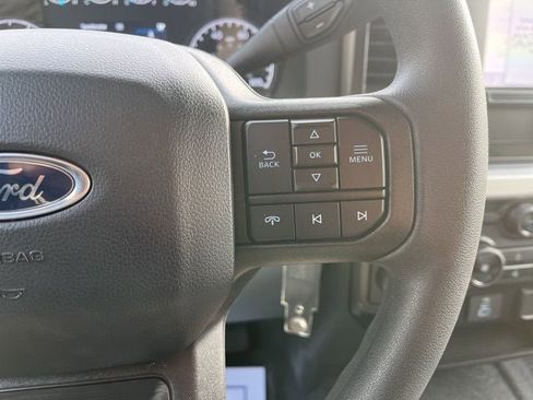 Used 2024 Ford F550 2WD Regular Cab Super Duty image 17