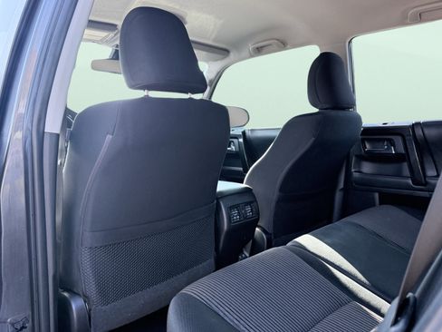 Used 2022 Toyota 4Runner TRD Off-Road image 40