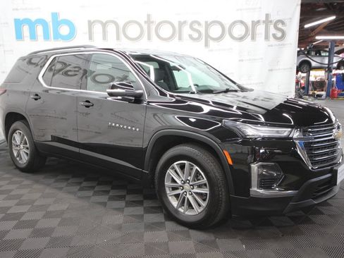 Used 2022 Chevrolet Traverse LT w/ LPO, Floor Liner Package AWD/4WD image 10
