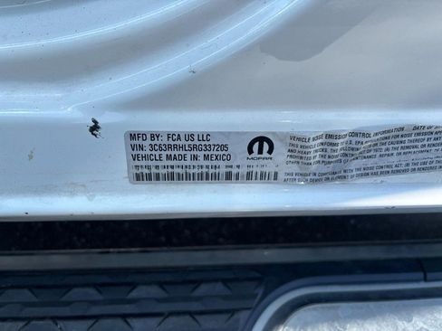 Used 2024 RAM 3500 Big Horn AWD/4WD image 18