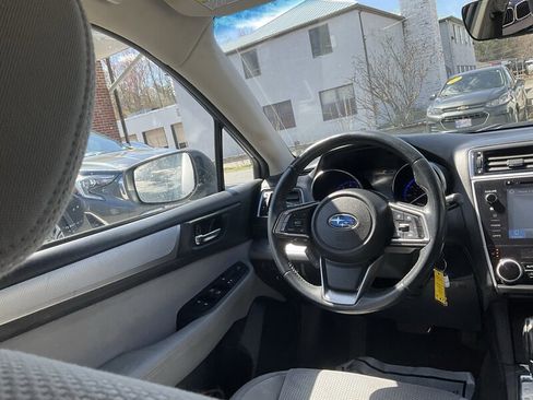 Used 2018 Subaru Outback 2.5i Premium AWD/4WD image 17