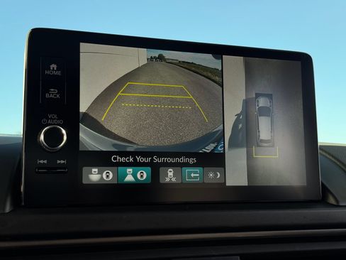Certified 2025 Honda Pilot TrailSport image 22