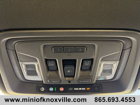Used 2025 GMC Sierra 1500 Denali AWD/4WD image 21