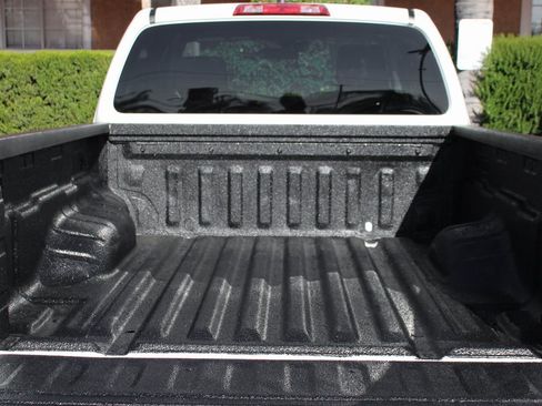 Used 2022 Nissan Frontier S image 8