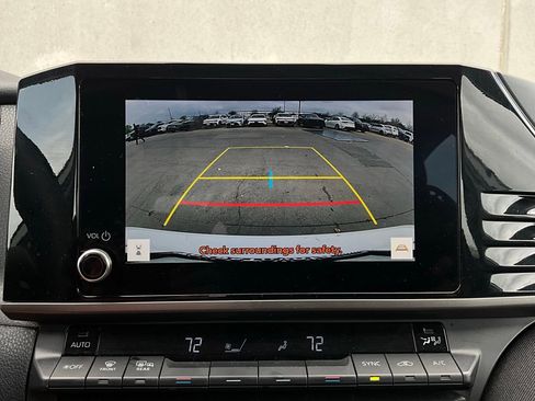 Used 2025 Toyota Camry LE image 30