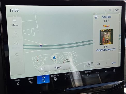 Used 2024 Ford Expedition XLT image 19