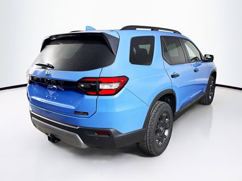 New 2025 Honda Pilot TrailSport image 32