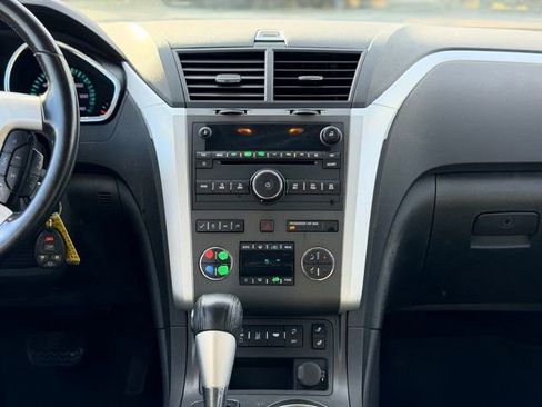 Used 2012 Chevrolet Traverse LT image 21