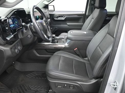 Used 2022 Chevrolet Silverado 1500 LT Trail Boss w/ LT Trail Boss Premium Package image 5