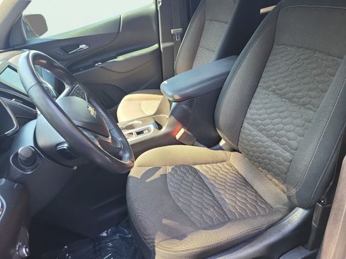 Used 2019 Chevrolet Equinox LT FWD image 23