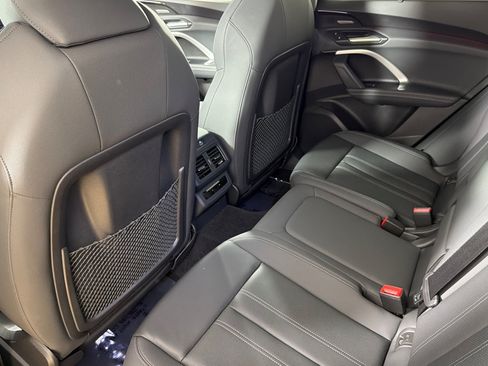 Used 2025 Audi Q5 Premium Plus w/ Premium Plus AWD/4WD image 11