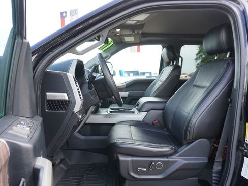 Used 2017 Ford F250 Lariat w/ Lariat Ultimate Package AWD/4WD image 7