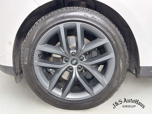 Used 2024 Land Rover Range Rover Sport SE image 37