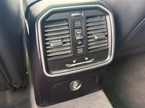 Used 2018 Porsche Macan GTS AWD/4WD image 27
