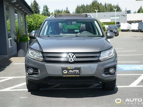 Used 2015 Volkswagen Tiguan SEL AWD/4WD image 2