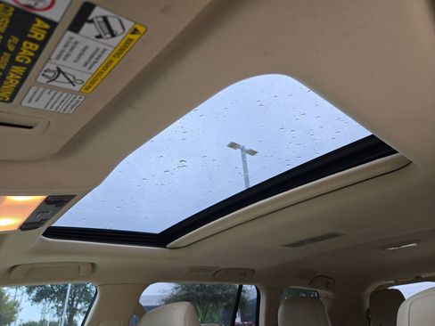 Used 2014 Lexus LX 570 4WD image 10