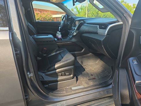 Used 2020 GMC Yukon SLT AWD/4WD image 7