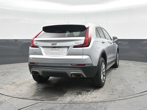 Used 2019 Cadillac XT4 Premium Luxury w/ Enhanced Visibility Package AWD/4WD image 9