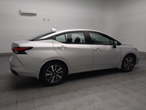 Used 2021 Nissan Versa SV FWD image 10