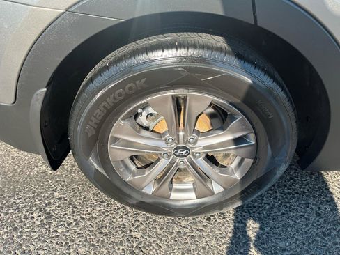 Used 2015 Hyundai Santa Fe Sport image 14