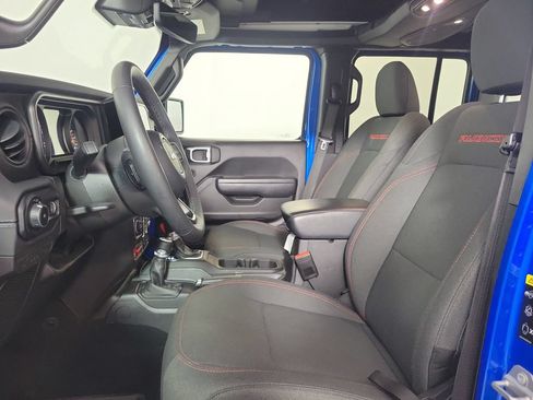 Used 2025 Jeep Wrangler Unlimited Rubicon w/ Safety Group AWD/4WD image 12