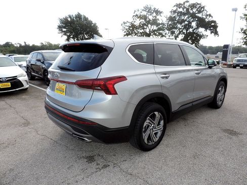 Used 2023 Hyundai Santa Fe SE w/ Cargo Package FWD image 5