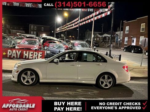 Used 2011 Mercedes-Benz C 300 4MATIC Sedan image 2