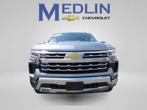 Used 2025 Chevrolet Silverado 1500 LTZ w/ Technology Package AWD/4WD image 2
