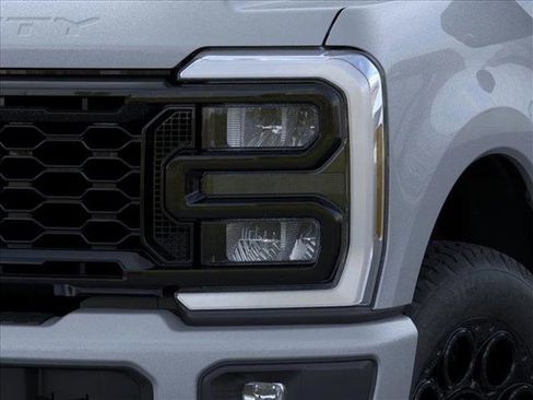 New 2026 Ford F250 Lariat image 18