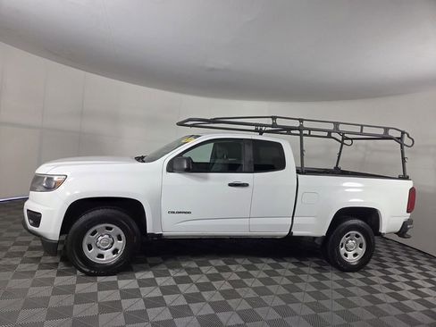 Used 2020 Chevrolet Colorado W/T w/ WT Convenience Package RWD image 8
